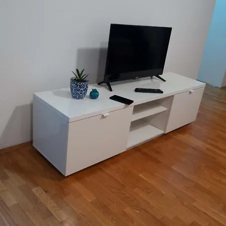 Appartement Nea Lux *